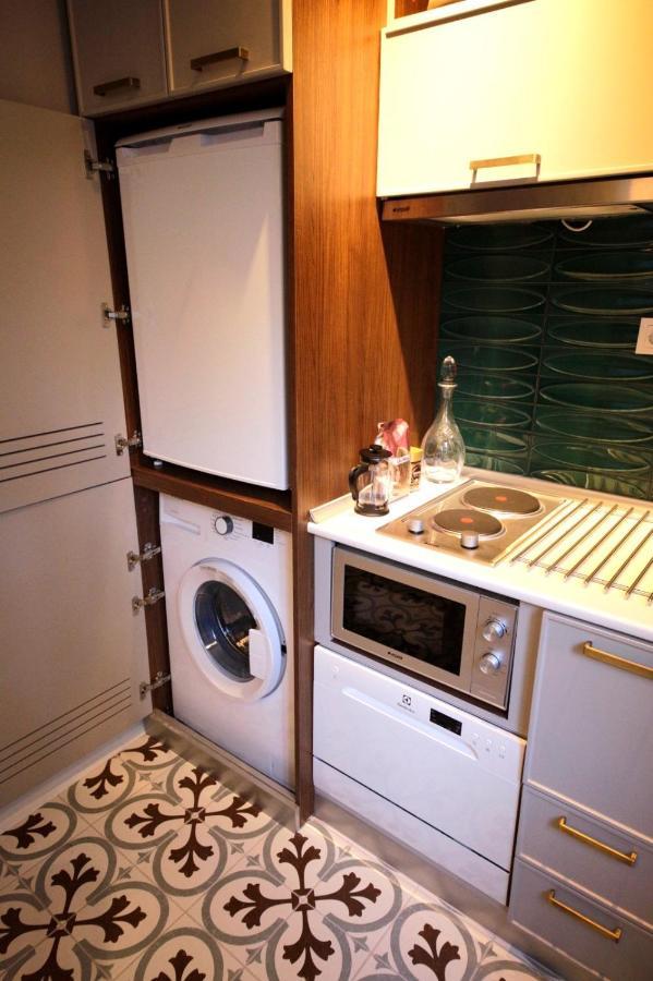 Superior Refurbished Flat In The Heart Of Istanbul Apartment Екстериор снимка